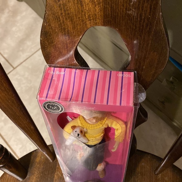 ONLY HEARTS CLUB DOLL-  LILY ROSE w/ DOG-  NIB. 2004 - Picture 2 of 6